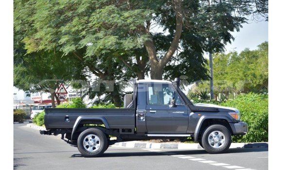 Buy Import Toyota Land Cruiser Other Car in Import - Dubai in Dhufar Buy Import Toyota Land Cruiser Other Car in Import - Dubai in Dhufar