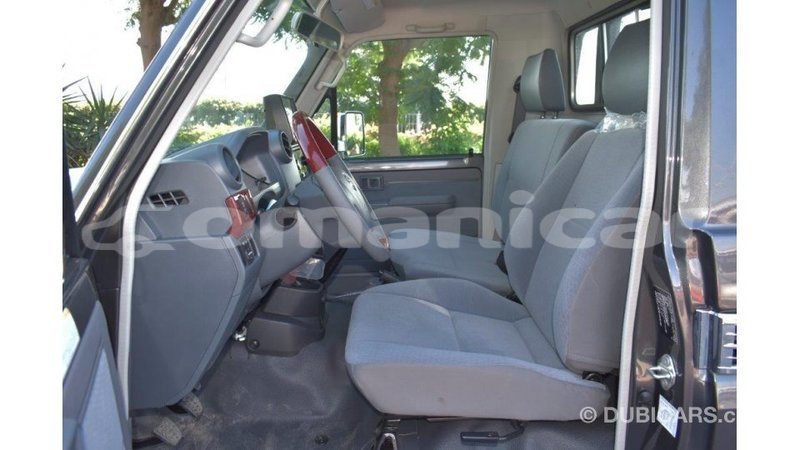 Big with watermark toyota land cruiser dhufar import dubai 2302