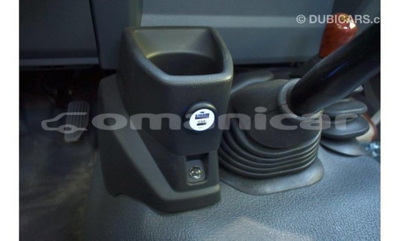 Buy Import Toyota Land Cruiser Other Car in Import - Dubai in Dhufar Buy Import Toyota Land Cruiser Other Car in Import - Dubai in Dhufar