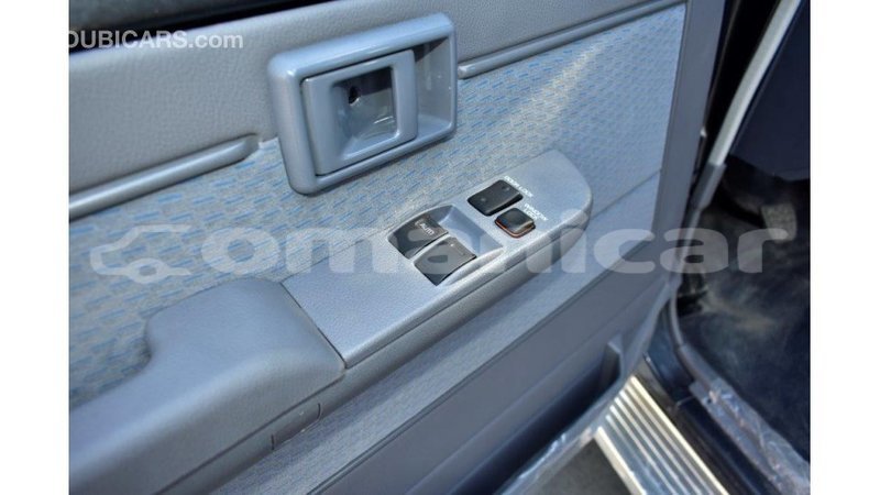 Big with watermark toyota land cruiser dhufar import dubai 2302