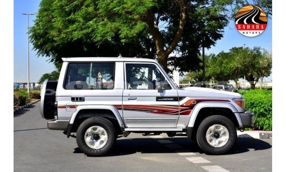Buy Import Toyota Land Cruiser Other Car in Import - Dubai in Dhufar Buy Import Toyota Land Cruiser Other Car in Import - Dubai in Dhufar