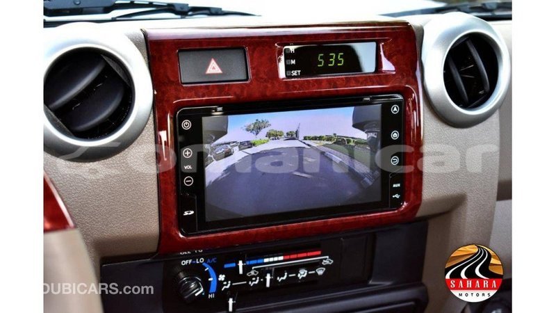 Big with watermark toyota land cruiser dhufar import dubai 2303