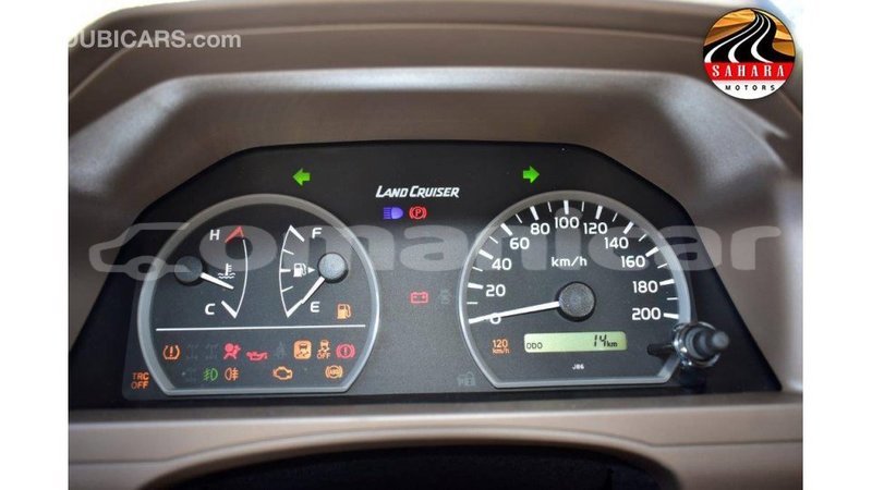 Big with watermark toyota land cruiser dhufar import dubai 2303