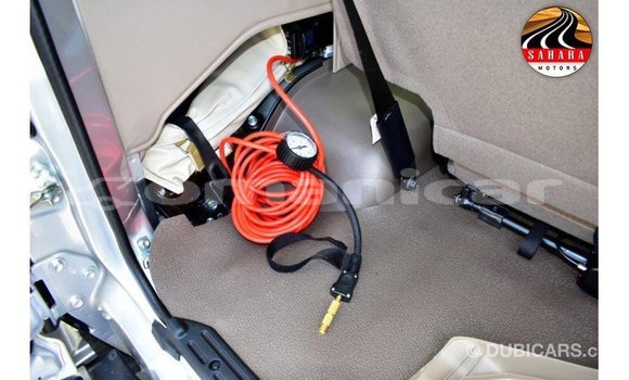 Buy Import Toyota Land Cruiser Other Car in Import - Dubai in Dhufar Buy Import Toyota Land Cruiser Other Car in Import - Dubai in Dhufar