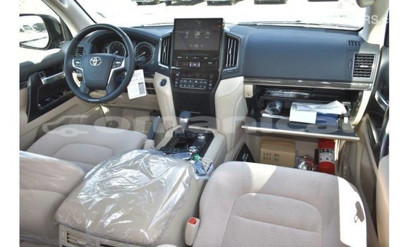 Buy Import Toyota Land Cruiser Black Car in Import - Dubai in Dhufar Buy Import Toyota Land Cruiser Black Car in Import - Dubai in Dhufar