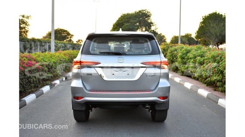 Big with watermark toyota fortuner dhufar import dubai 2306