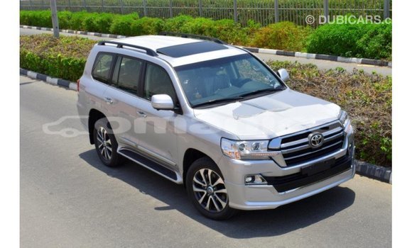 Buy Import Toyota Land Cruiser Other Car in Import - Dubai in Dhufar Buy Import Toyota Land Cruiser Other Car in Import - Dubai in Dhufar