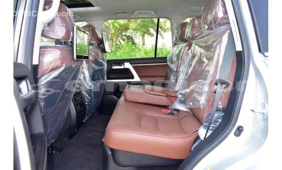 Buy Import Toyota Land Cruiser Other Car in Import - Dubai in Dhufar Buy Import Toyota Land Cruiser Other Car in Import - Dubai in Dhufar