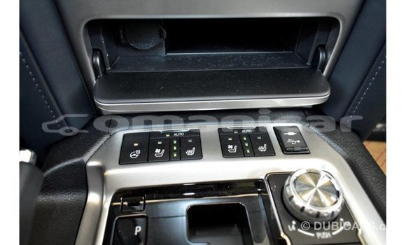 Buy Import Toyota Land Cruiser Other Car in Import - Dubai in Dhufar Buy Import Toyota Land Cruiser Other Car in Import - Dubai in Dhufar