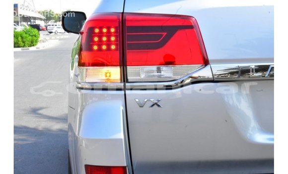 Buy Import Toyota Land Cruiser Other Car in Import - Dubai in Dhufar Buy Import Toyota Land Cruiser Other Car in Import - Dubai in Dhufar