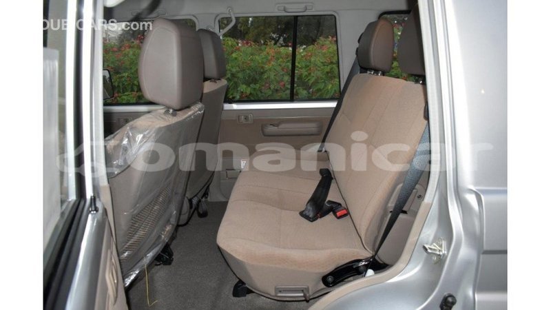 Big with watermark toyota land cruiser dhufar import dubai 2309