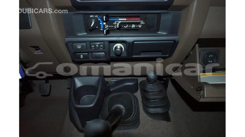 Big with watermark toyota land cruiser dhufar import dubai 2309
