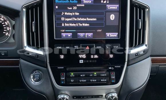 Buy Used Toyota Land Cruiser Black Car in Muscat in Masqat Buy Used Toyota Land Cruiser Black Car in Muscat in Masqat