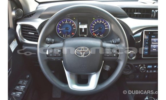 Buy Import Toyota Hilux White Car in Import - Dubai in Dhufar Buy Import Toyota Hilux White Car in Import - Dubai in Dhufar