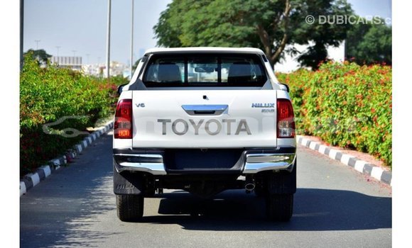 Buy Import Toyota Hilux White Car in Import - Dubai in Dhufar Buy Import Toyota Hilux White Car in Import - Dubai in Dhufar