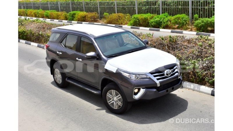 Big with watermark toyota fortuner dhufar import dubai 2316