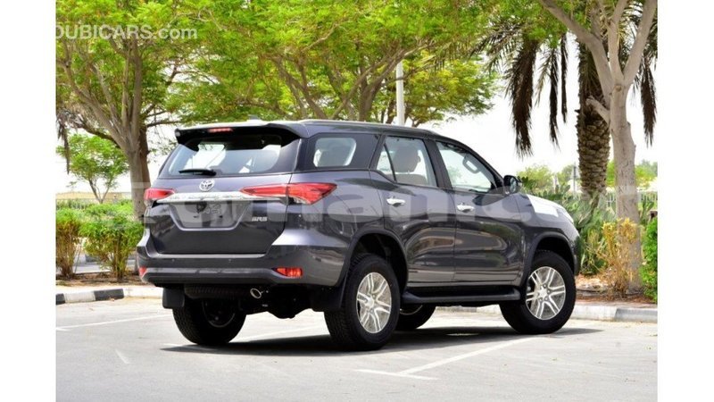 Big with watermark toyota fortuner dhufar import dubai 2316