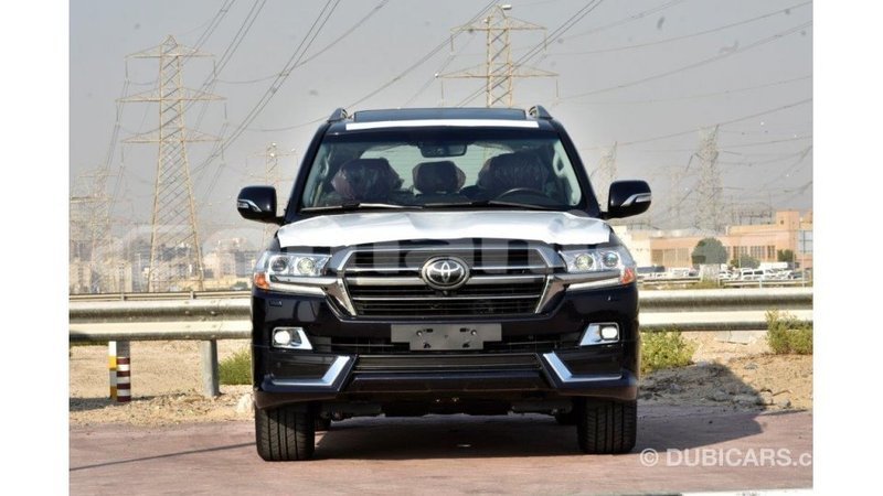 Big with watermark toyota land cruiser dhufar import dubai 2317