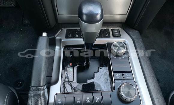 Buy Used Toyota Land Cruiser Black Car in Muscat in Masqat Buy Used Toyota Land Cruiser Black Car in Muscat in Masqat