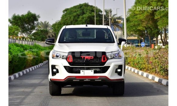 Buy Import Toyota Hilux White Car in Import - Dubai in Dhufar Buy Import Toyota Hilux White Car in Import - Dubai in Dhufar