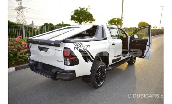 Buy Import Toyota Hilux White Car in Import - Dubai in Dhufar Buy Import Toyota Hilux White Car in Import - Dubai in Dhufar
