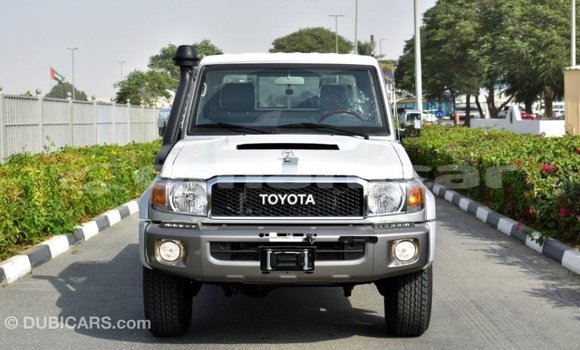 Buy Import Toyota Land Cruiser Other Car in Import - Dubai in Dhufar Buy Import Toyota Land Cruiser Other Car in Import - Dubai in Dhufar