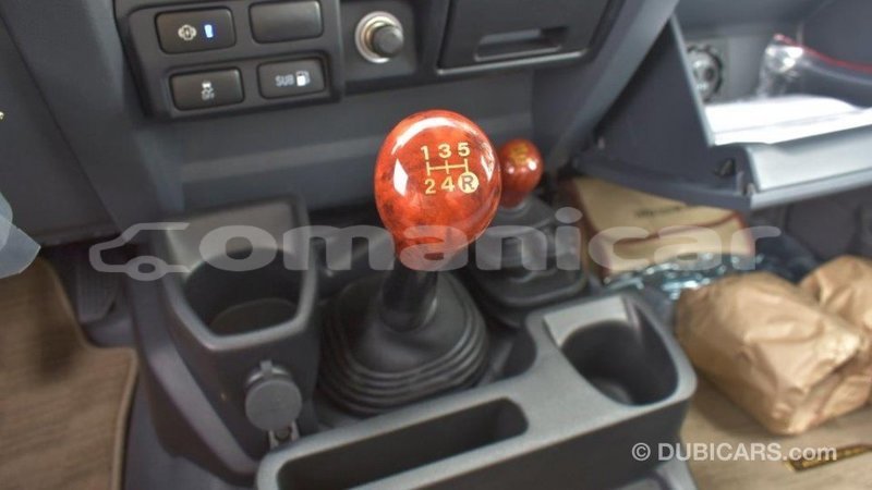 Big with watermark toyota land cruiser dhufar import dubai 2325