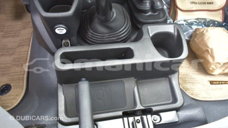 Big with watermark toyota land cruiser dhufar import dubai 2325