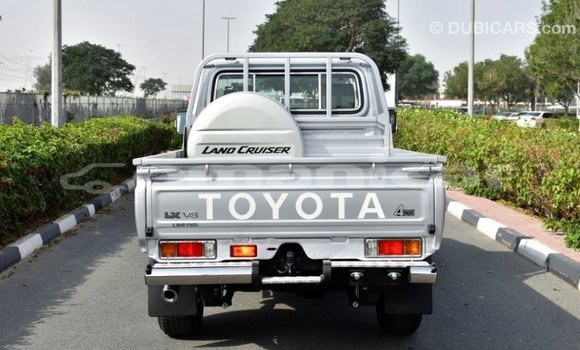 Buy Import Toyota Land Cruiser Other Car in Import - Dubai in Dhufar Buy Import Toyota Land Cruiser Other Car in Import - Dubai in Dhufar