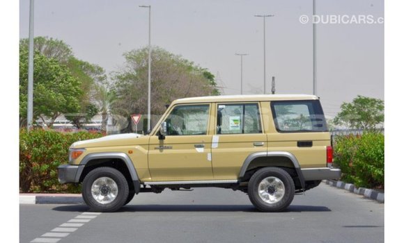 Buy Import Toyota Land Cruiser Beige Car in Import - Dubai in Dhufar Buy Import Toyota Land Cruiser Beige Car in Import - Dubai in Dhufar