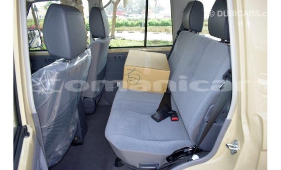 Buy Import Toyota Land Cruiser Beige Car in Import - Dubai in Dhufar Buy Import Toyota Land Cruiser Beige Car in Import - Dubai in Dhufar