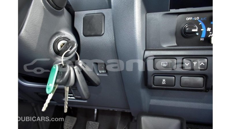 Big with watermark toyota land cruiser dhufar import dubai 2326