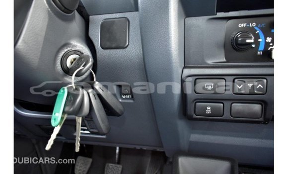 Buy Import Toyota Land Cruiser Beige Car in Import - Dubai in Dhufar Buy Import Toyota Land Cruiser Beige Car in Import - Dubai in Dhufar