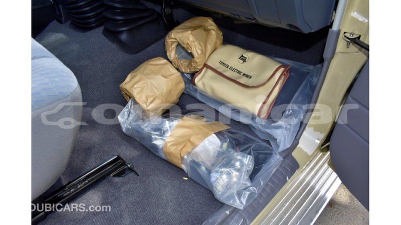 Big with watermark toyota land cruiser dhufar import dubai 2326