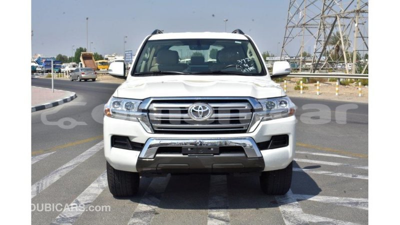 Big with watermark toyota land cruiser dhufar import dubai 2327