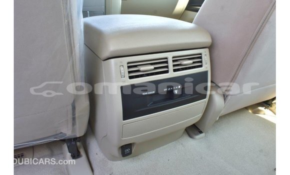 Buy Import Toyota Land Cruiser White Car in Import - Dubai in Dhufar Buy Import Toyota Land Cruiser White Car in Import - Dubai in Dhufar