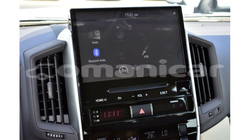 Big with watermark toyota land cruiser dhufar import dubai 2327