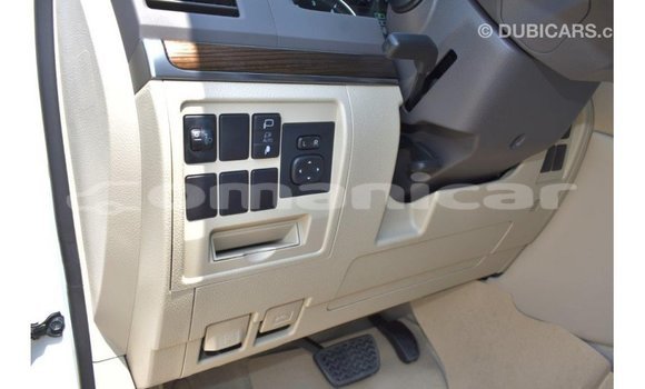 Buy Import Toyota Land Cruiser White Car in Import - Dubai in Dhufar Buy Import Toyota Land Cruiser White Car in Import - Dubai in Dhufar