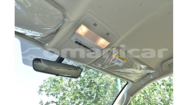 Big with watermark toyota land cruiser dhufar import dubai 2327