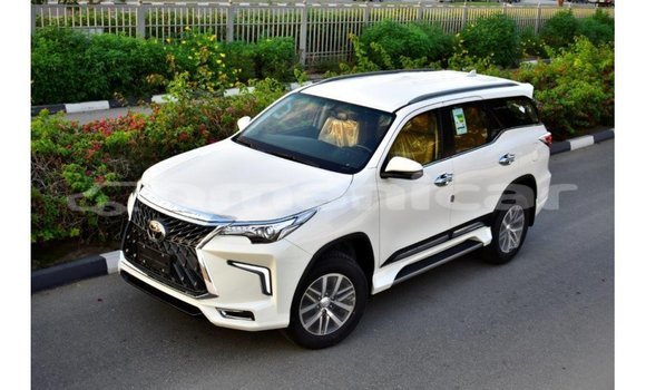 Buy Import Toyota Fortuner White Car in Import - Dubai in Dhufar Buy Import Toyota Fortuner White Car in Import - Dubai in Dhufar