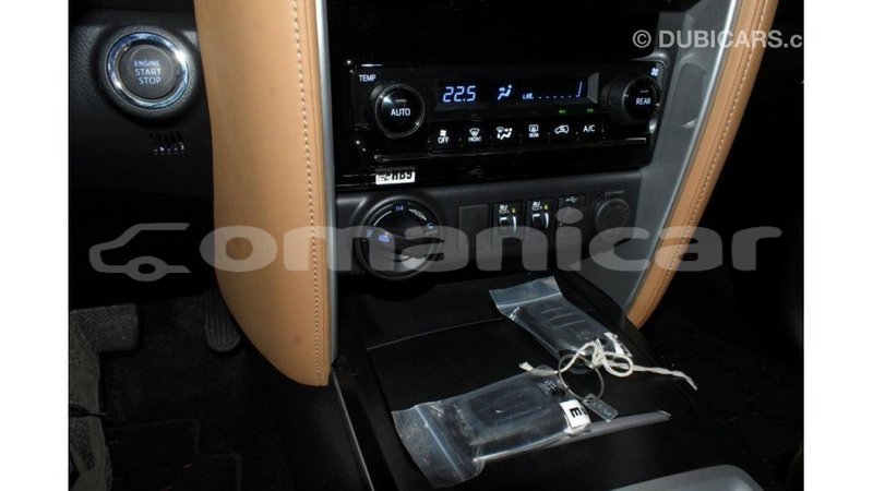 Big with watermark toyota fortuner dhufar import dubai 2328