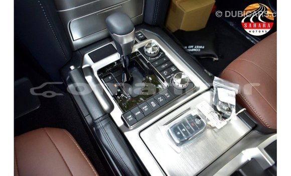 Buy Import Toyota Land Cruiser Black Car in Import - Dubai in Dhufar Buy Import Toyota Land Cruiser Black Car in Import - Dubai in Dhufar