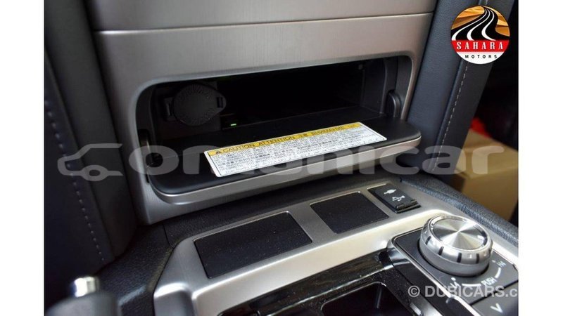 Big with watermark toyota land cruiser dhufar import dubai 2329