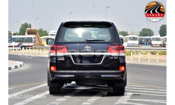 Buy Import Toyota Land Cruiser Black Car in Import - Dubai in Dhufar Buy Import Toyota Land Cruiser Black Car in Import - Dubai in Dhufar