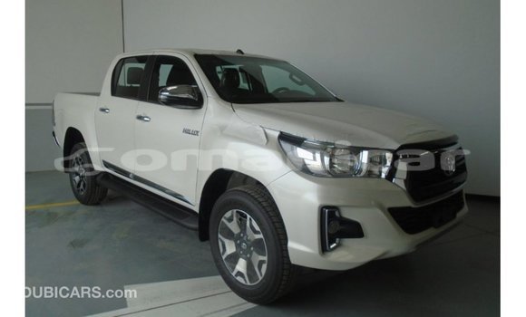 Buy Import Toyota Hilux White Car in Import - Dubai in Dhufar Buy Import Toyota Hilux White Car in Import - Dubai in Dhufar