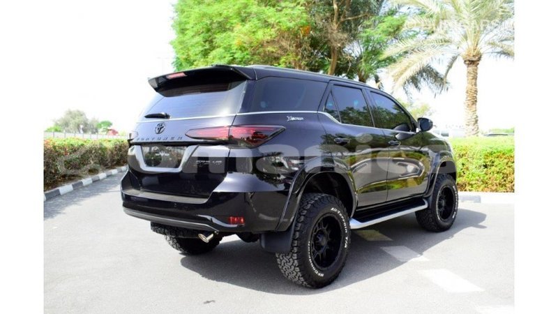 Big with watermark toyota fortuner dhufar import dubai 2330