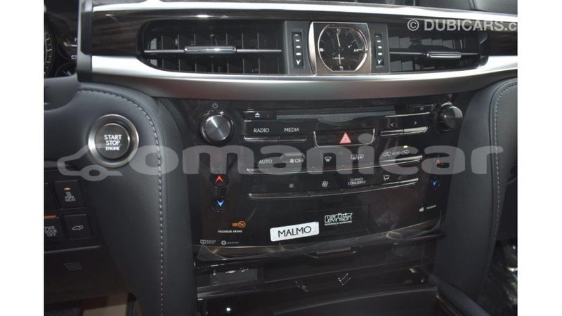 Big with watermark lexus lx dhufar import dubai 2331