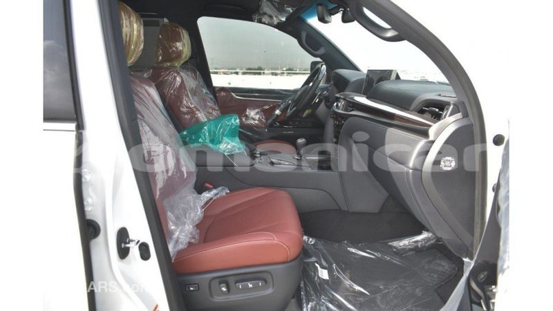 Big with watermark lexus lx dhufar import dubai 2331