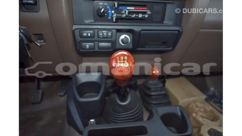 Big with watermark toyota land cruiser dhufar import dubai 2332