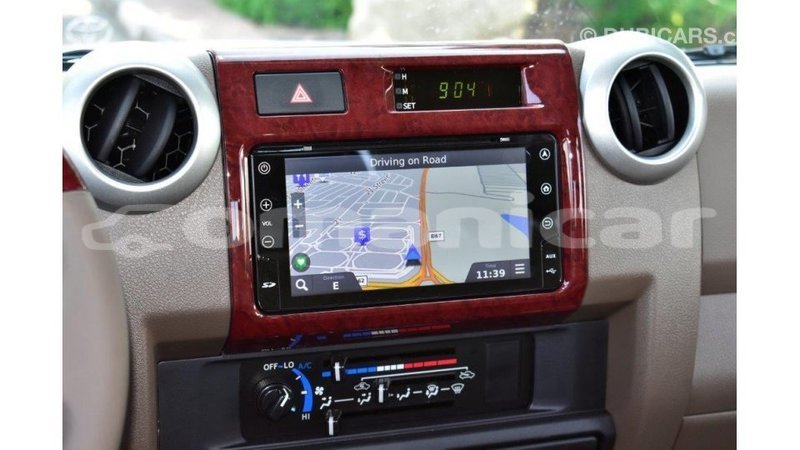 Big with watermark toyota land cruiser dhufar import dubai 2332